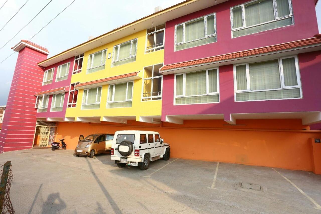 Mmr Holiday Inn Ooty Ngoại thất bức ảnh